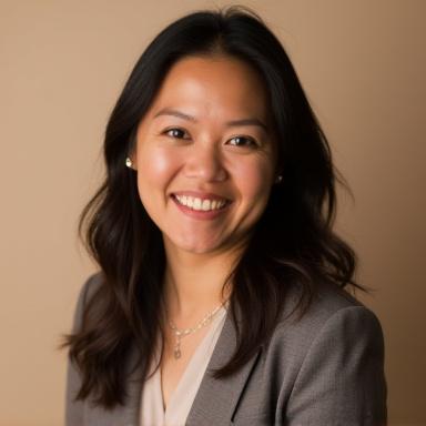 Larawan ni Maria Santos, Creative Director ng Ilog Flowers